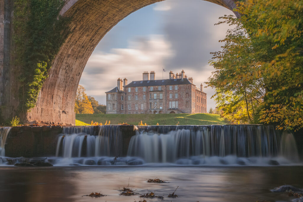 Dalkeith Country Park on a sunny autumn afternoon makes for an ideal daytrip from Edinburgh in Scotland