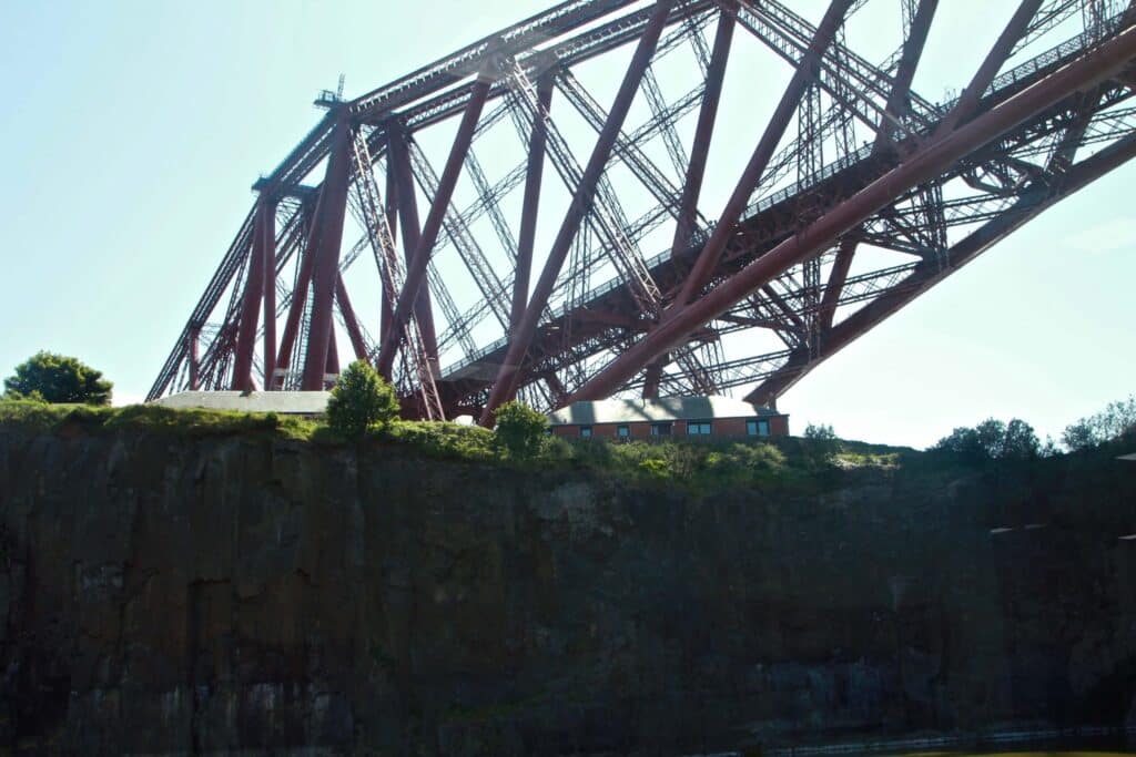 AQUARIUM THANKS ENGINEERS FOR SPEEDY BRIDGE REPAIR